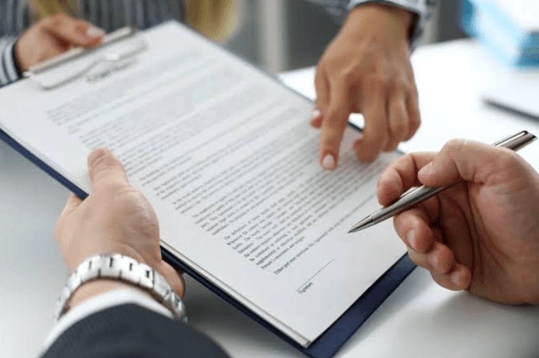 What to Look for in a Staffing Agency Before You Sign a Contract